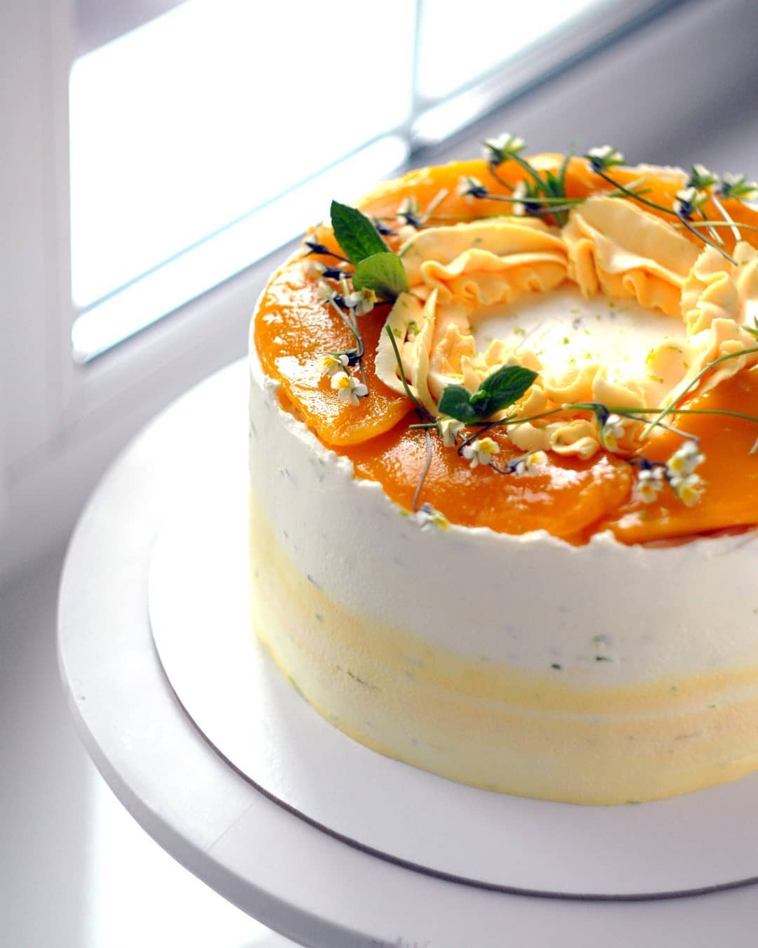 Mango & lime cake