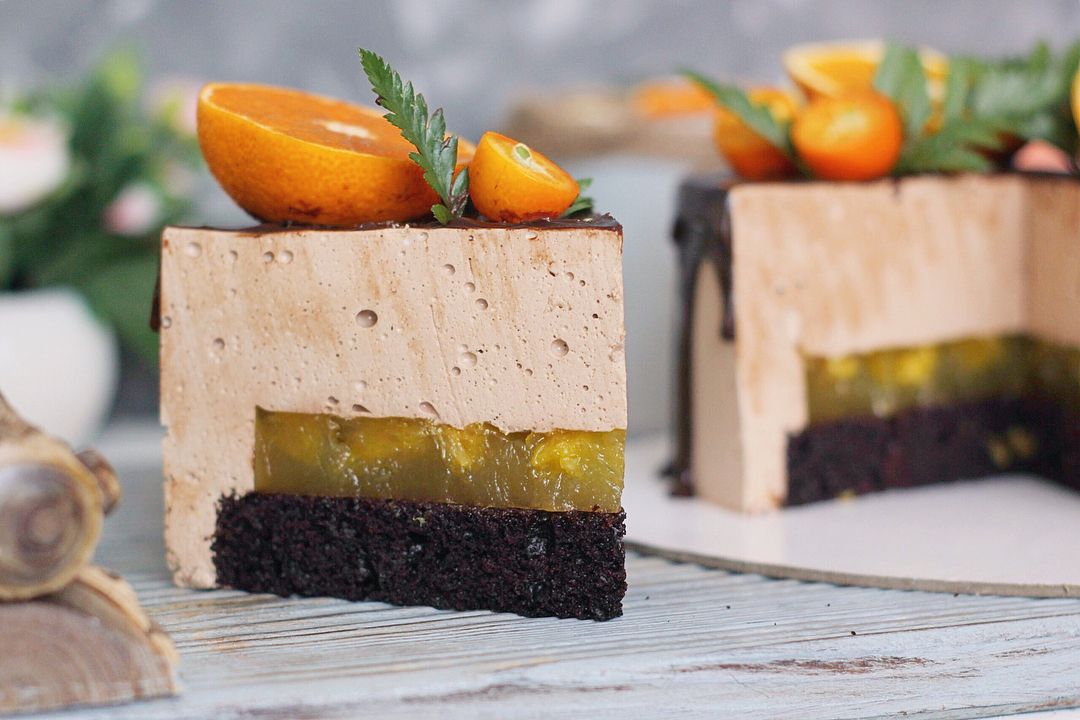 CHOCOLATE MOUSSE CAKE WITH ORANGES